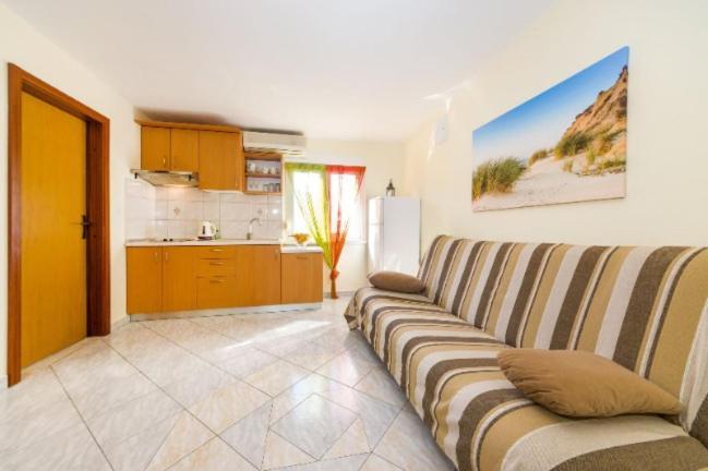 Apartments Elvir Nin Zewnętrze zdjęcie